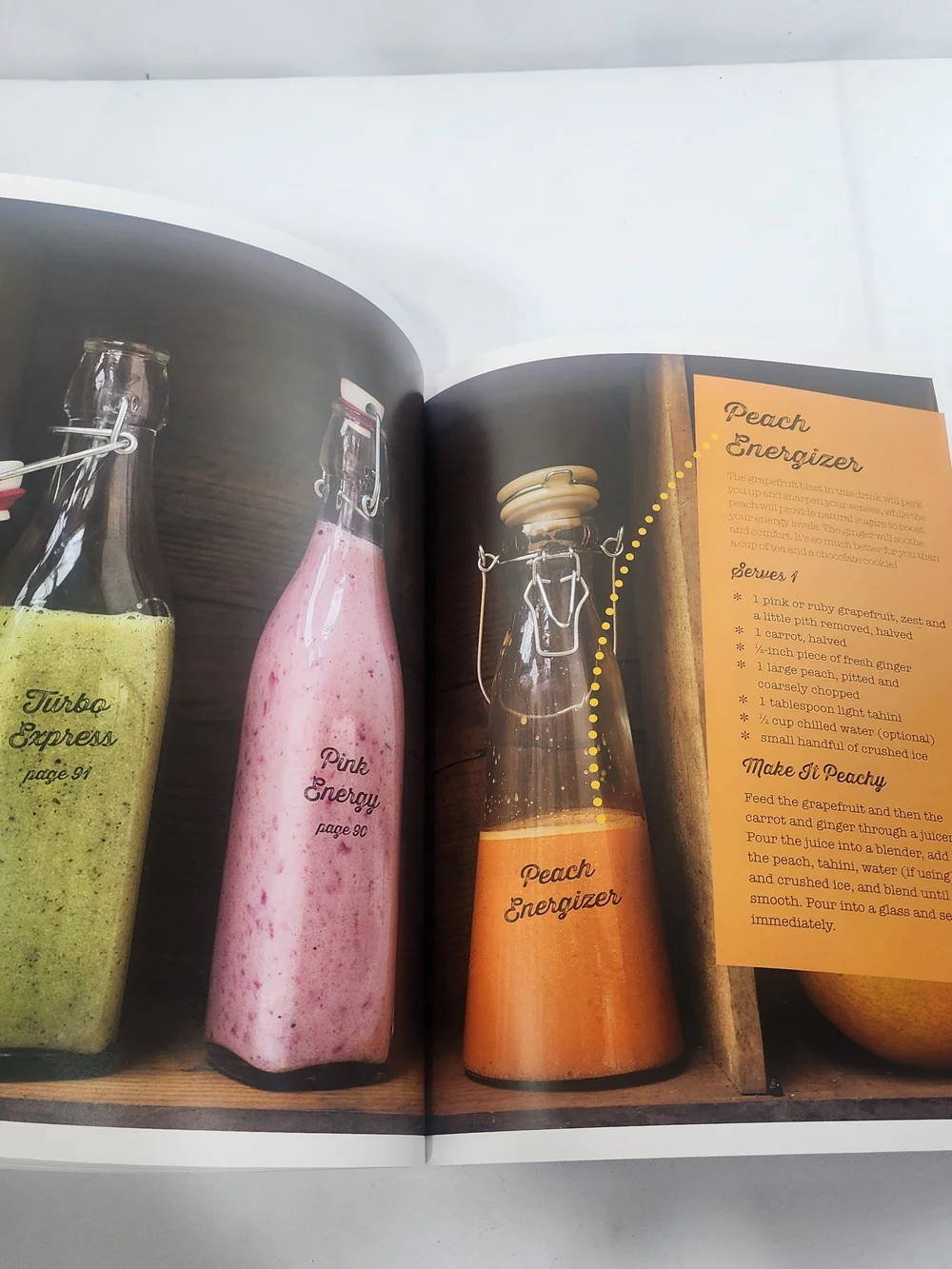 Healthy Juicing Cookbook: Delicious and Nutritious Juice and Smoothie 80 Recipes